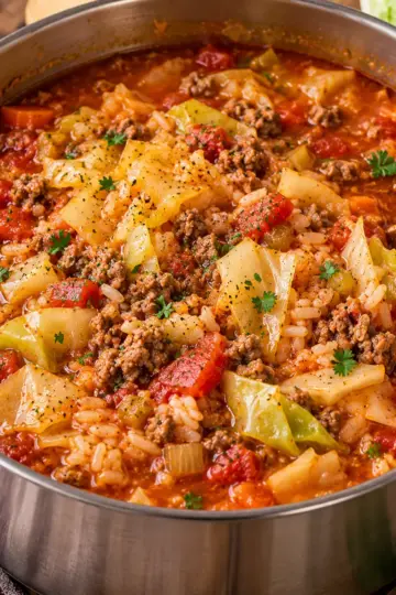 Hamburger Cabbage Soup: Hearty and Filling — featured