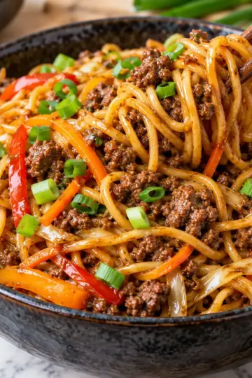 Ground Beef Chow Mein Slow Cooker Recipe — featured
